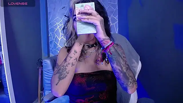 amelierouss online show from 3, 2, 2026