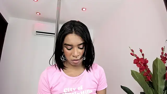 Fernanda brown18 online show from 9, 3, 2025