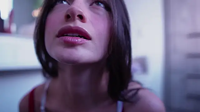 Snapshot of Megga_Bluee chatting on 20, 12, 2025 Megga Bluee online show from 20, 12, 2025