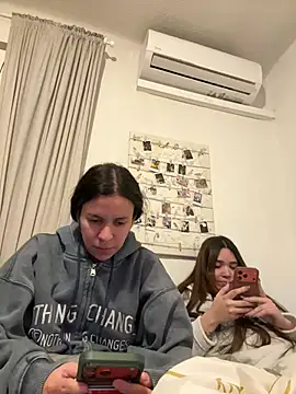 Snapshot of daniniescobarr chatting on 9, 3, 2026 daniniescobarr online show from 9, 3, 2026