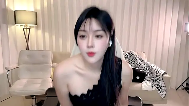 K-moumou online show from 25, 9, 2025