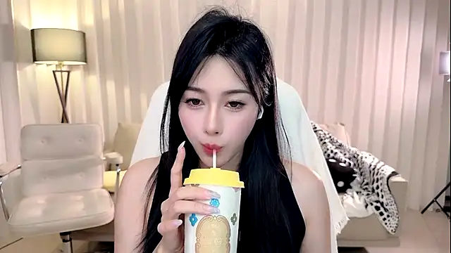 K-moumou online show from 26, 9, 2025