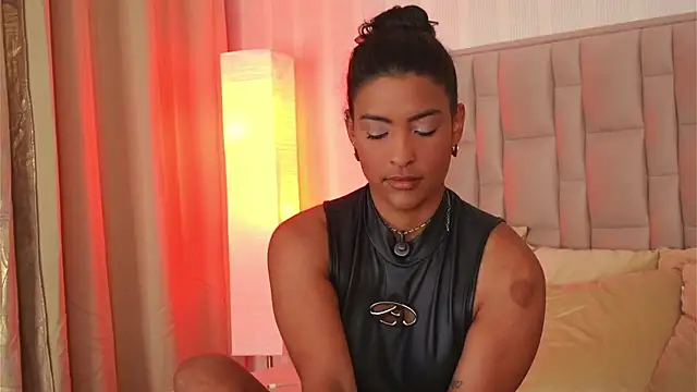 Snapshot of GabyRios chatting on 5, 5, 2026 GabyRios online show from 5, 5, 2026