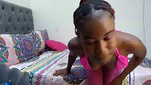 Snapshot of SEXY_TOKYOxxx chatting on 5, 12, 2024 SEXY TOKYOxxx online show from 5, 12, 2024