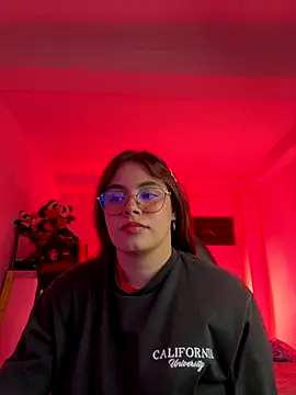 Yuli zuha online show from 2, 12, 2024