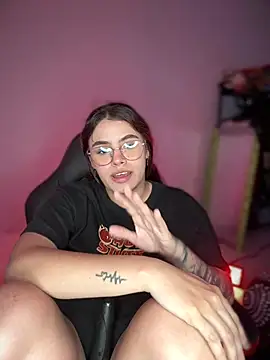 Yuli zuha online show from 15, 12, 2024