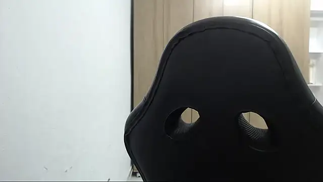 RoxanaLove9 online show from 22, 4, 2026