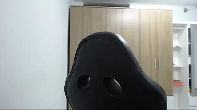 RoxanaLove9 online show from 3, 6, 2026
