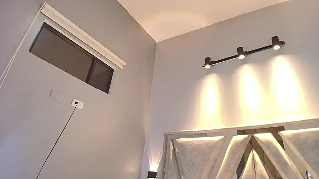 Annie9  online show from 11, 9, 2025