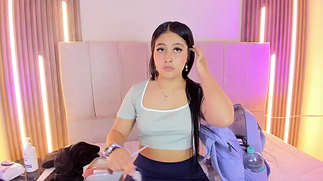 Annie9  online show from 24, 4, 2026