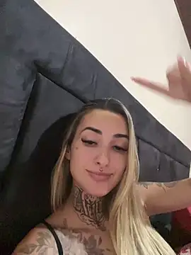 hotskinny1 online show from 1, 3, 2025