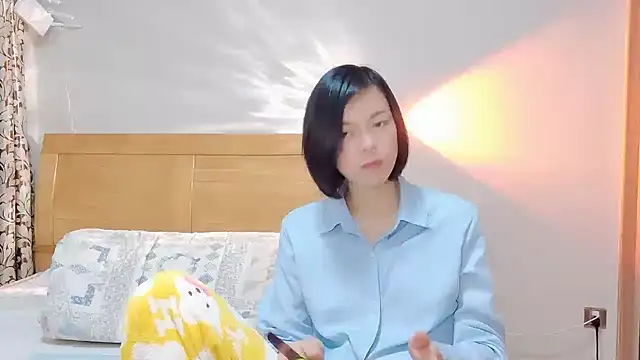 Linda-LL online show from 4, 2, 2025