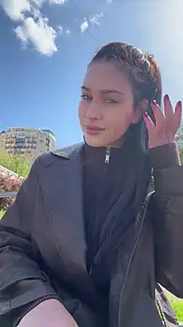 KikiWatson online show from 23, 4, 2026