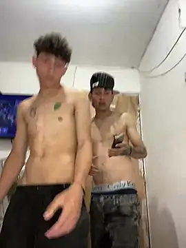 LatinBoysxxx online show from 22, 1, 2025