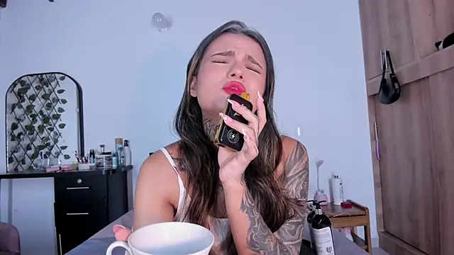 medussa13  online show from 1, 5, 2026