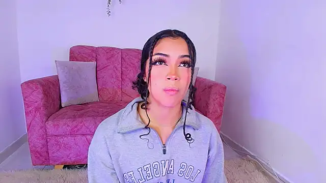 Snapshot of Sara_Jhonson chatting on 4, 10, 2025 Sara Jhonson online show from 4, 10, 2025