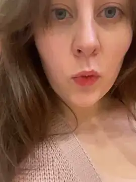 Snapshot of Topvi_ chatting on 18, 12, 2024 Topvi online show from 18, 12, 2024