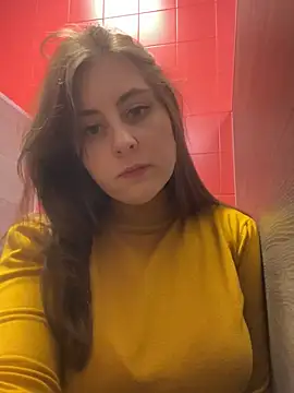 Snapshot of Topvi_ chatting on 27, 12, 2024 Topvi online show from 27, 12, 2024