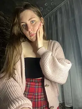 Snapshot of Topvi_ chatting on 27, 12, 2024 Topvi online show from 27, 12, 2024