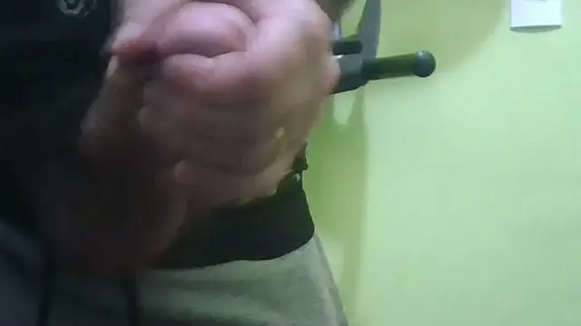 loganwolverine02 online show from 11, 11, 2025