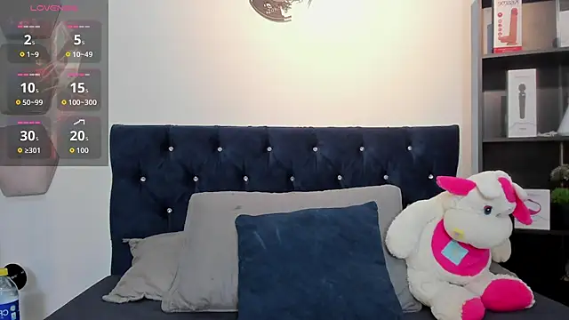 yulianademond66 online show from 6, 8, 2026