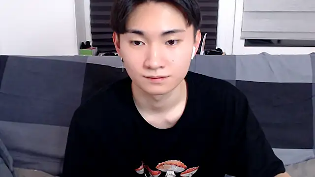 Miram Yu online show from 13, 1, 2025