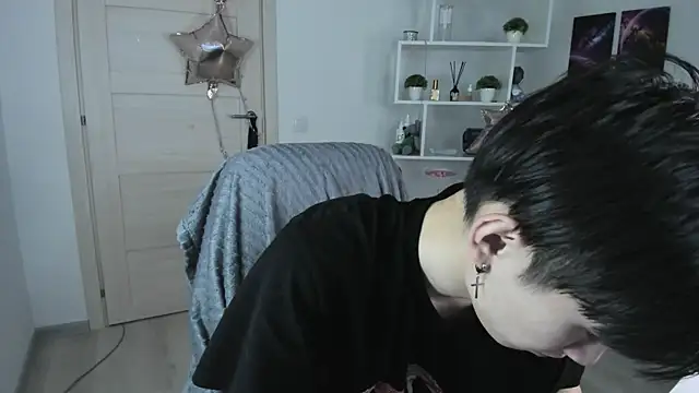 Miram Yu online show from 24, 1, 2025