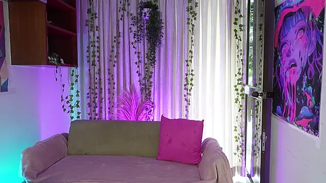 HannaRhodes online show from 16, 2, 2026