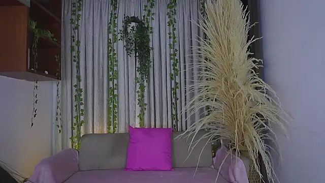 HannaRhodes online show from 19, 3, 2026