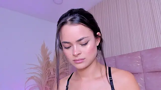 HannaRhodes online show from 26, 4, 2026