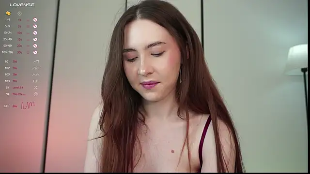 Snapshot of holyhee chatting on 18, 3, 2025 holyhee online show from 18, 3, 2025