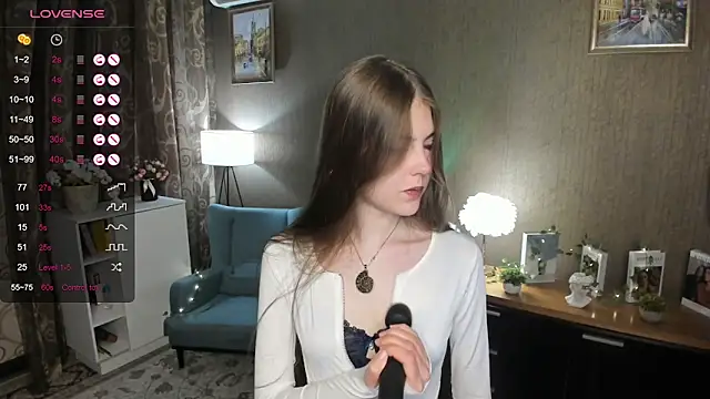 DarleneHatt online show from 2, 3, 2025