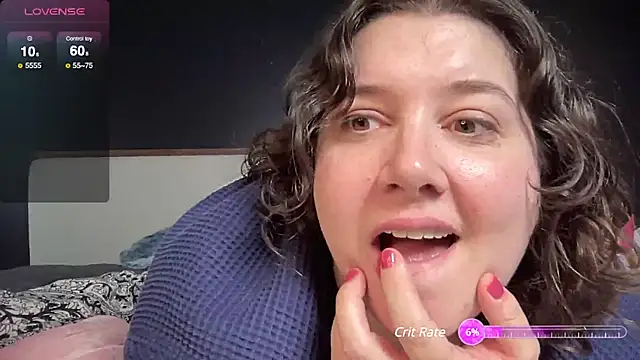 Snapshot of missvioletluxe chatting on 12, 12, 2024 missvioletluxe online show from 12, 12, 2024