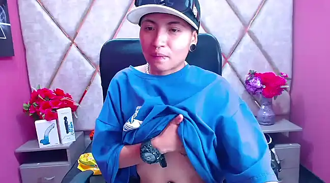 Snapshot of Im_Mathias chatting on 4, 2, 2025 Im Mathias online show from 4, 2, 2025