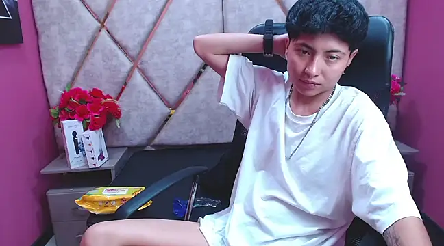 Snapshot of Im_Mathias chatting on 7, 2, 2025 Im Mathias online show from 7, 2, 2025