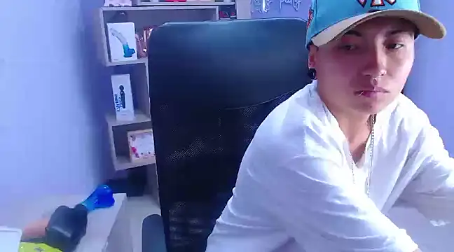 Snapshot of Im_Mathias chatting on 13, 2, 2025 Im Mathias online show from 13, 2, 2025