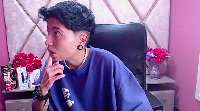 Snapshot of Im_Mathias chatting on 14, 2, 2025 Im Mathias online show from 14, 2, 2025