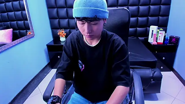 Snapshot of Im_Mathias chatting on 10, 9, 2025 Im Mathias online show from 10, 9, 2025