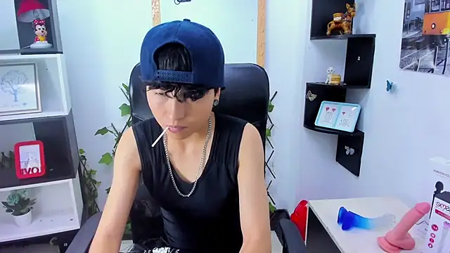 Snapshot of Im_Mathias chatting on 8, 10, 2025 Im Mathias online show from 8, 10, 2025