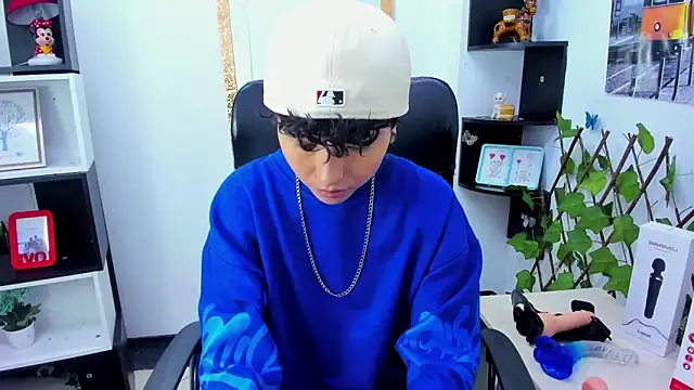 Snapshot of Im_Mathias chatting on 12, 10, 2025 Im Mathias online show from 12, 10, 2025