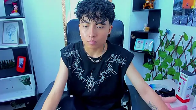 Snapshot of Im_Mathias chatting on 17, 10, 2025 Im Mathias online show from 17, 10, 2025