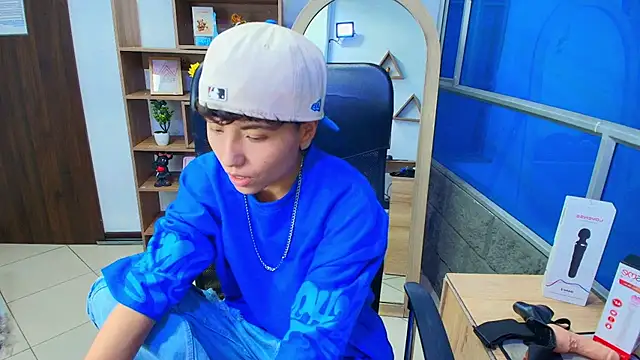 Snapshot of Im_Mathias chatting on 29, 11, 2025 Im Mathias online show from 29, 11, 2025