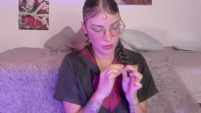 Luna-Chann online show from 5, 11, 2025