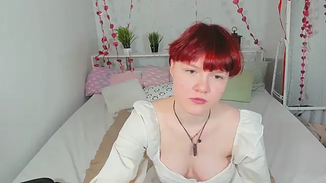 DreamyLuna online show from 27, 2, 2025