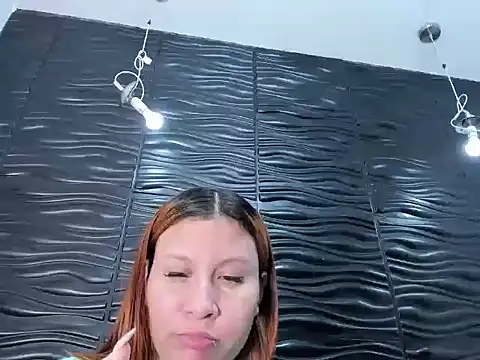 Snapshot of Melody_Megann chatting on 4, 6, 2026 Melody Megann online show from 4, 6, 2026