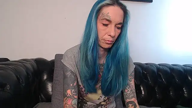 Snapshot of RavenryderUK chatting on 3, 12, 2024 RavenryderUK online show from 3, 12, 2024