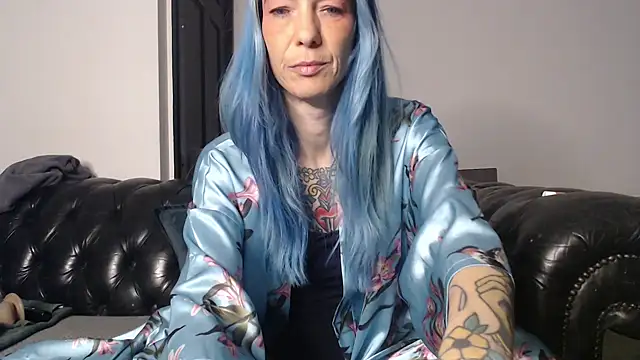 Snapshot of RavenryderUK chatting on 14, 12, 2024 RavenryderUK online show from 14, 12, 2024