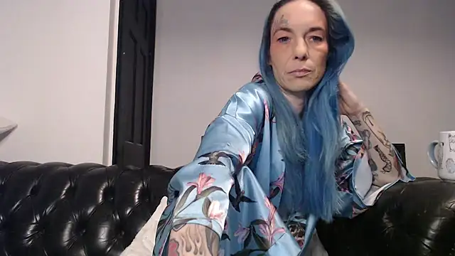 Snapshot of RavenryderUK chatting on 4, 1, 2025 RavenryderUK online show from 4, 1, 2025