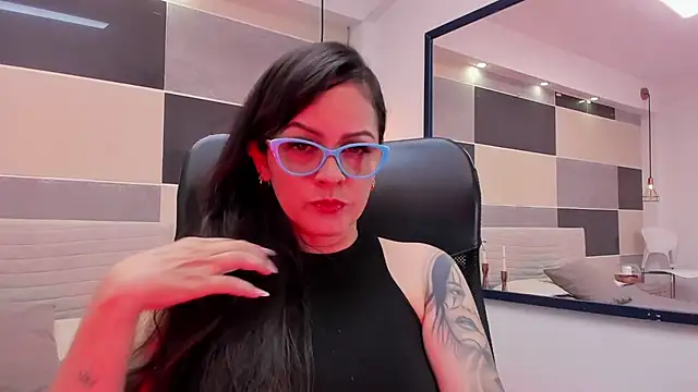 Zara Jackson online show from 26, 6, 2026