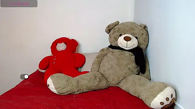 SamanthaaSmitt online show from 9, 1, 2025